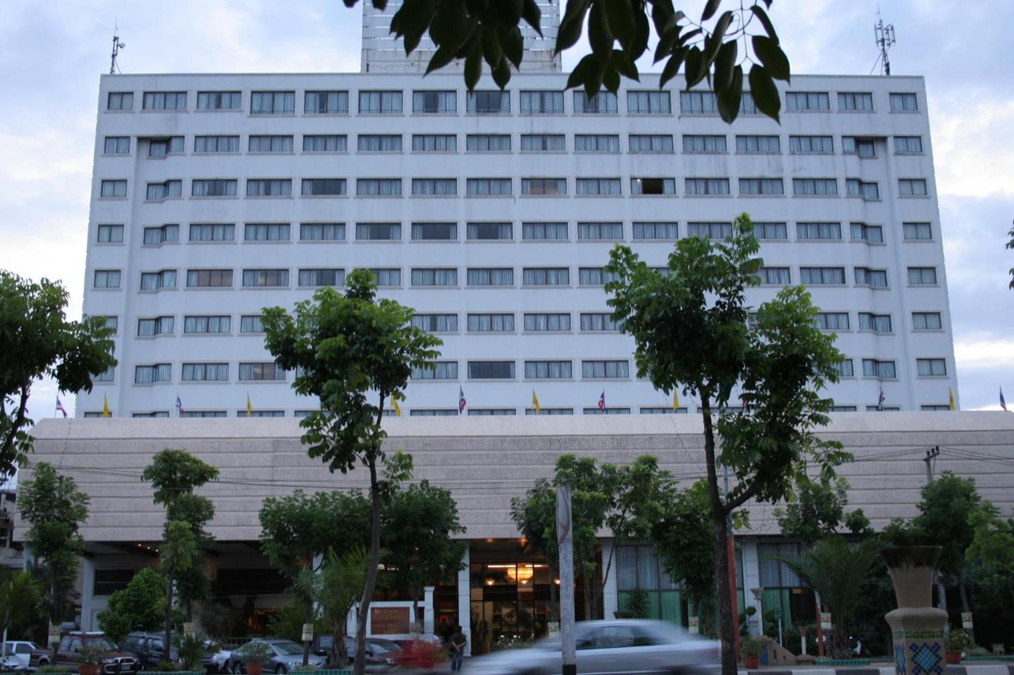 Lampang Wieangthong Hotel Exterior photo