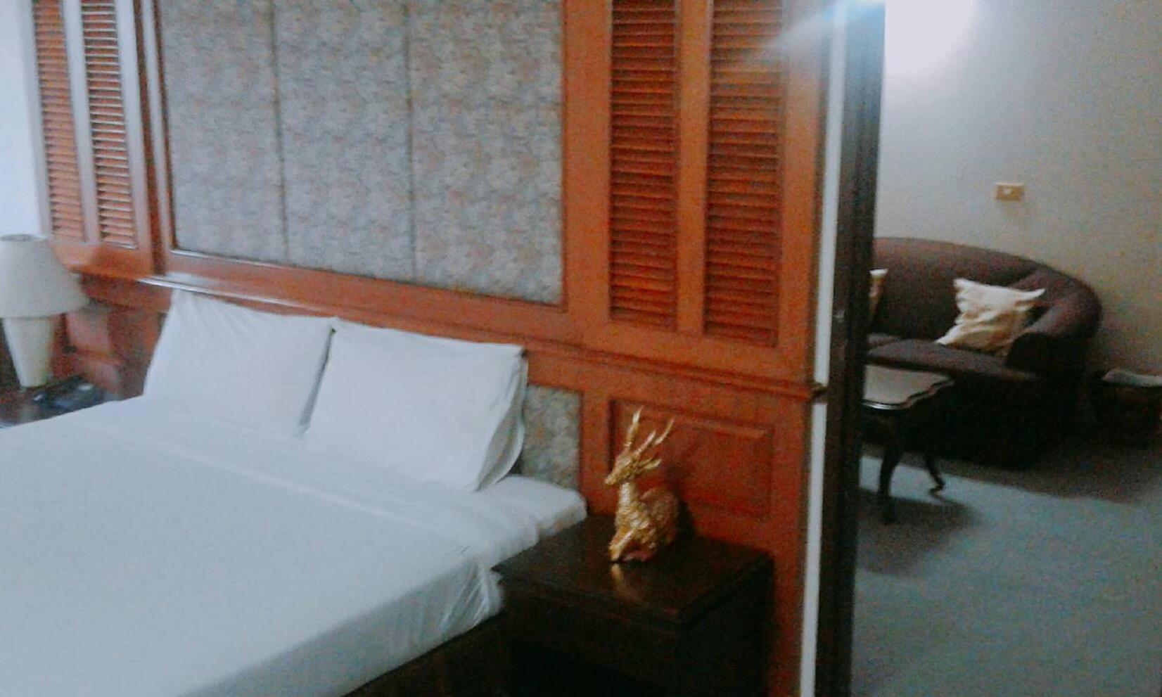 Lampang Wieangthong Hotel Exterior photo
