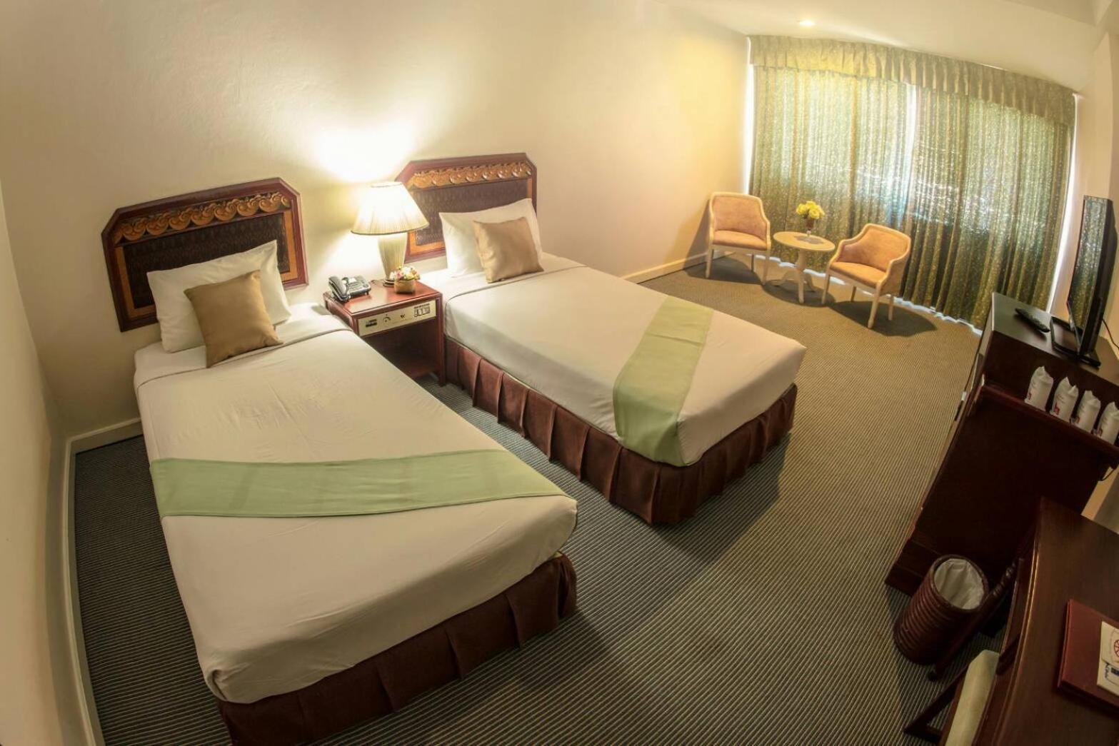 Lampang Wieangthong Hotel Exterior photo